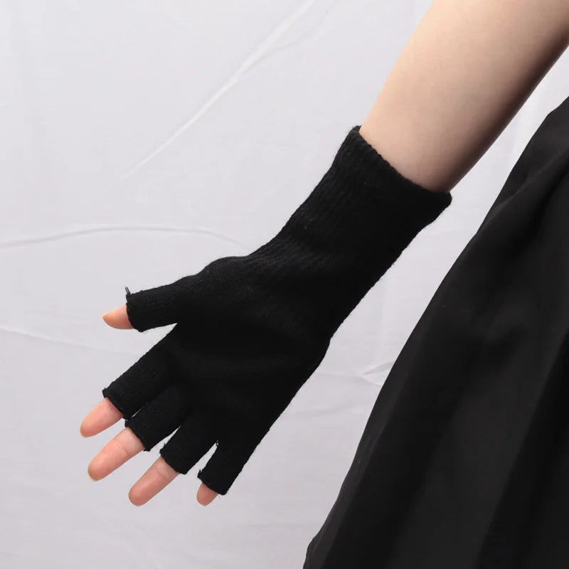 Black Knitted Gloves