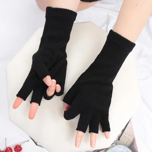 Black Knitted Gloves