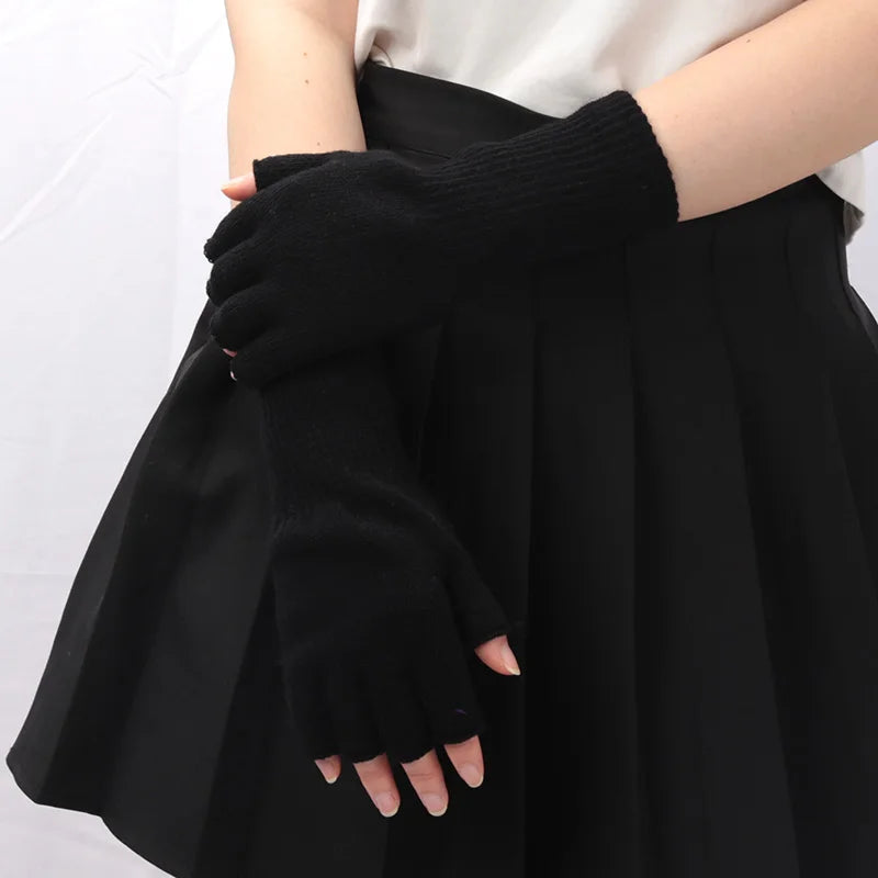 Black Knitted Gloves